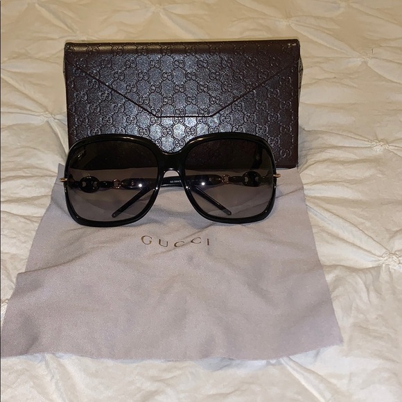 Gucci Accessories - NWOT GUCCI SUNGLASSES